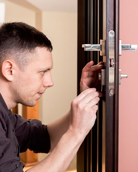 : Professional Locksmith For Commercial And Residential Locksmith Services in Bolingbrook