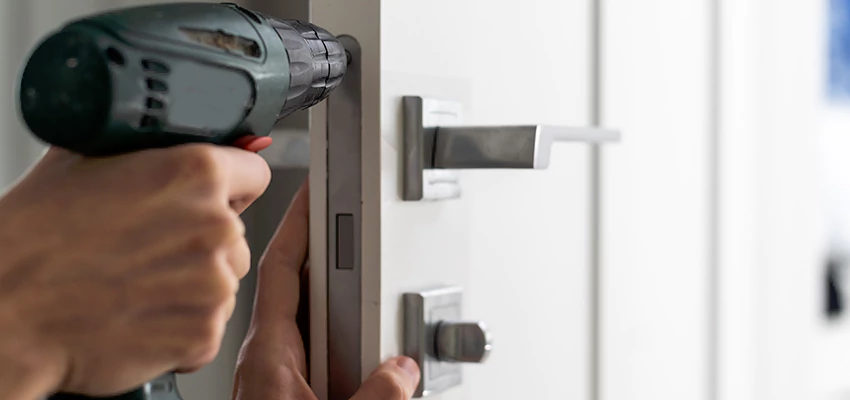 Locksmith For Lock Replacement Near Me in Bolingbrook